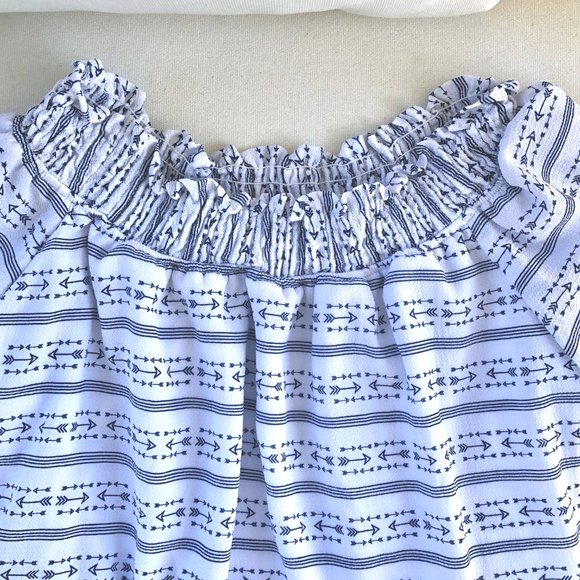 Flutter Sleeve Stripes & Arrows Top - Picture 11 of 12